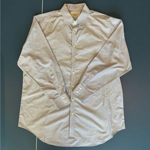 Charles Tyrwhitt Dress Shirt
Non Iron Classic Fit